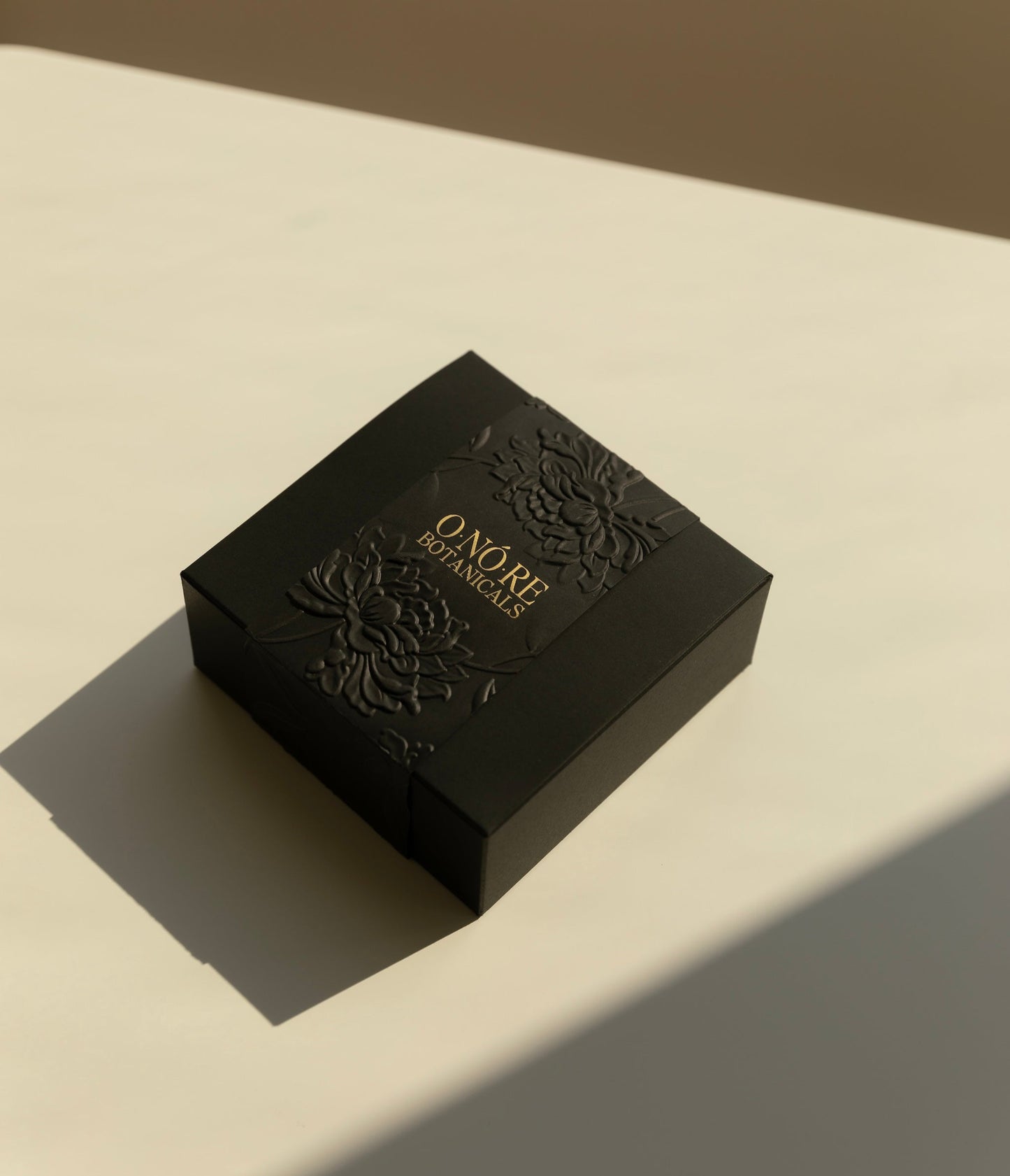 All Natural Reed Diffuser: No. 07 Rosewood + Leather + Dark Tonka